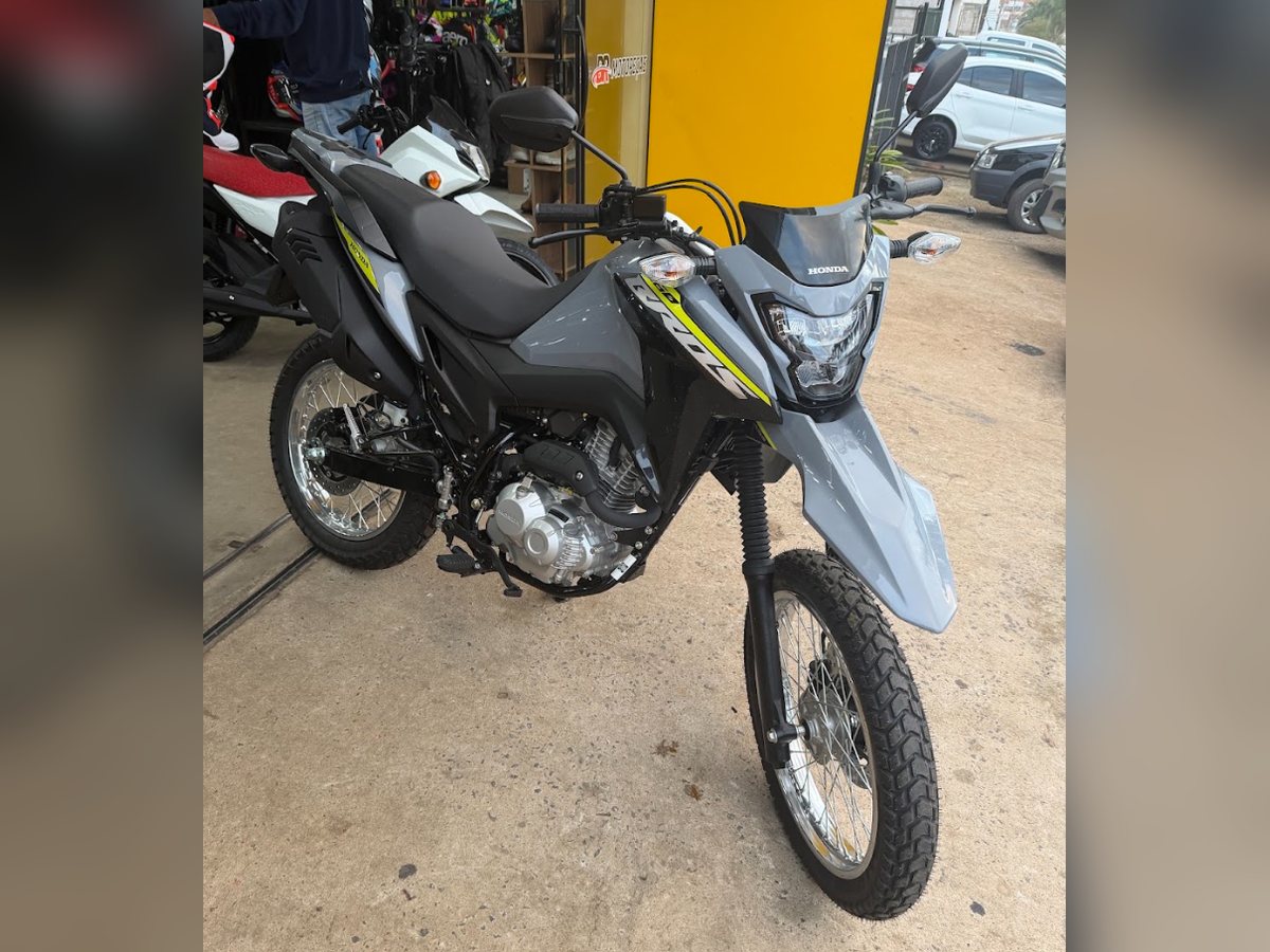 Honda NXR 160 Bros cinza